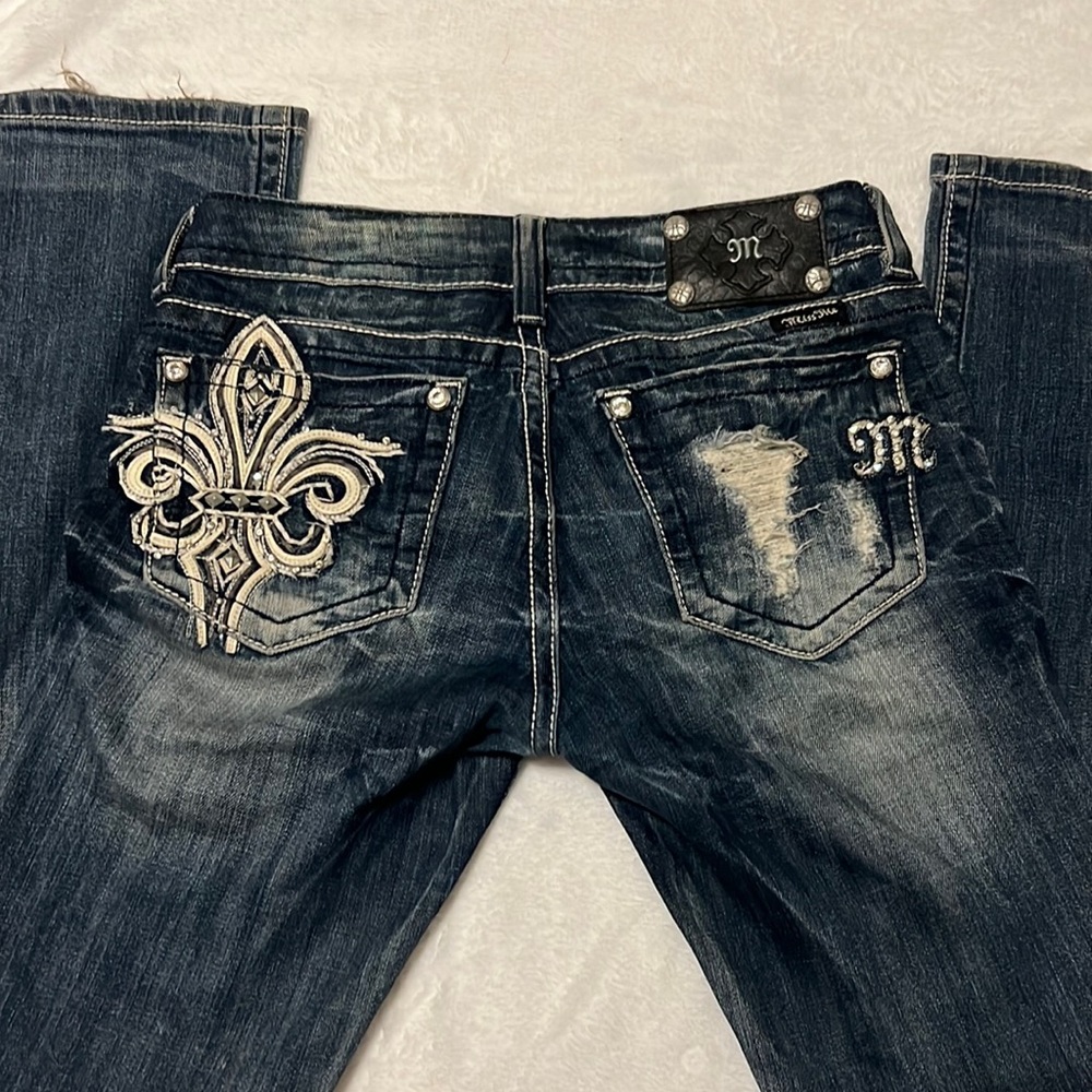 Women’s Miss Me jeans